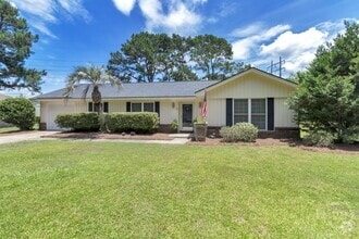 Building Photo - 22 Barksdale Dr