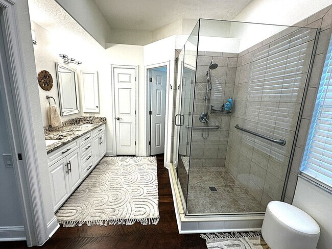 Building Photo - Furnished Six Month Rental - Gorgeous 3/2/2 Pool/Spa Home Tierra Verde