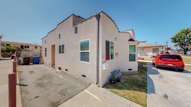 Building Photo - 1711-1713 Redondo Blvd