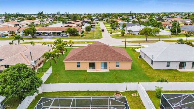 Building Photo - 1415-1417 Academy Blvd