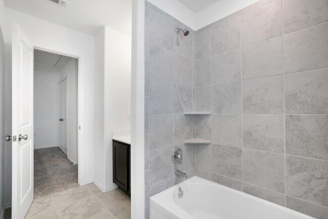 Building Photo - 15200 Spruce Frost Cv