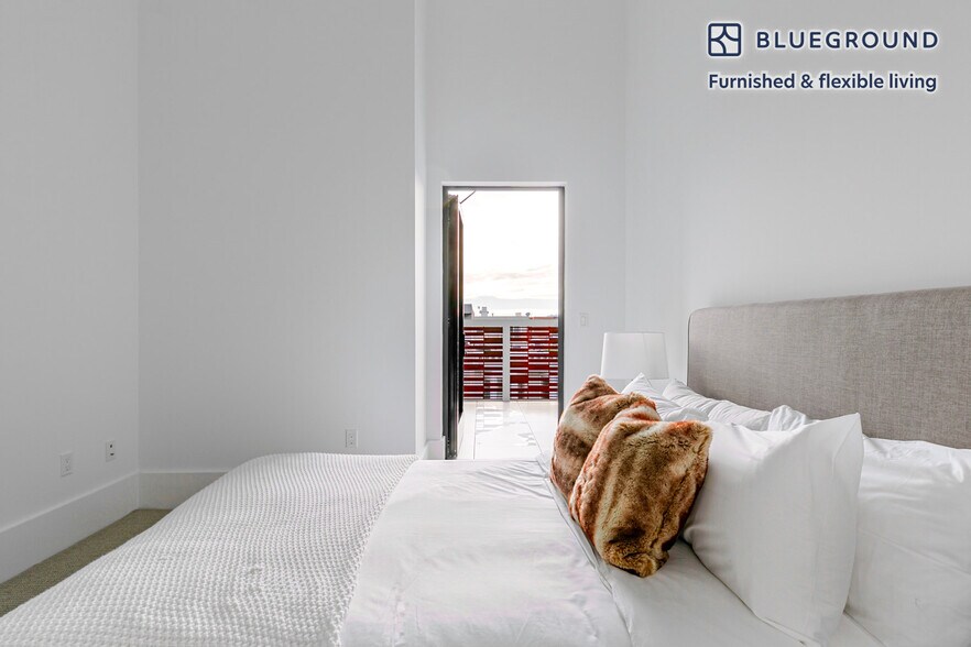 Building Photo - 1288 Howard St