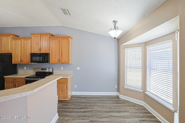 Building Photo - 3031 Five Oaks Ln