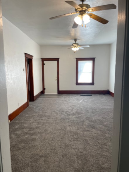 Building Photo - 505 N 4th Ave