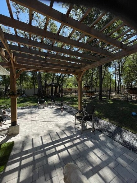 Building Photo - 1848 W Mesa Verde Dr