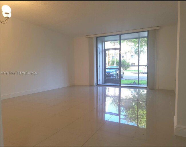 Building Photo - 8760 SW 133rd Avenue Rd