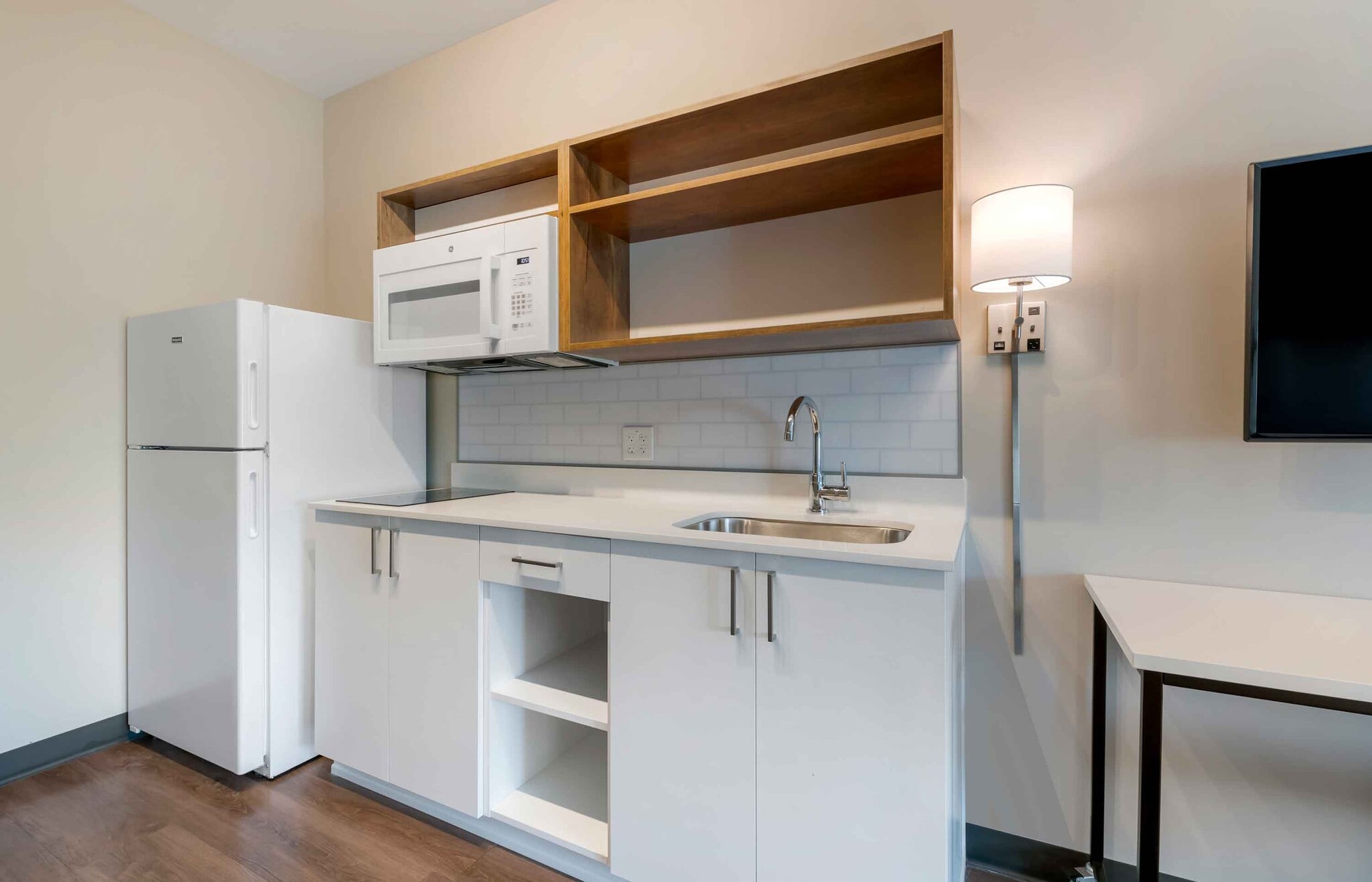 Building Photo - Furnished Studio-Orlando - Sanford