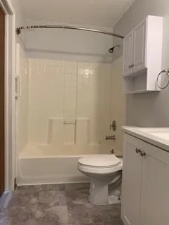 Building Photo - 400 Deerfield Ct