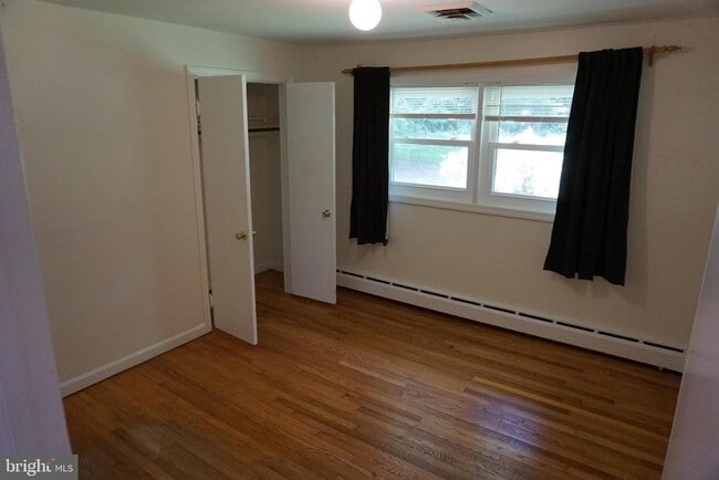 Building Photo - 1306 Saluja Hill Ct