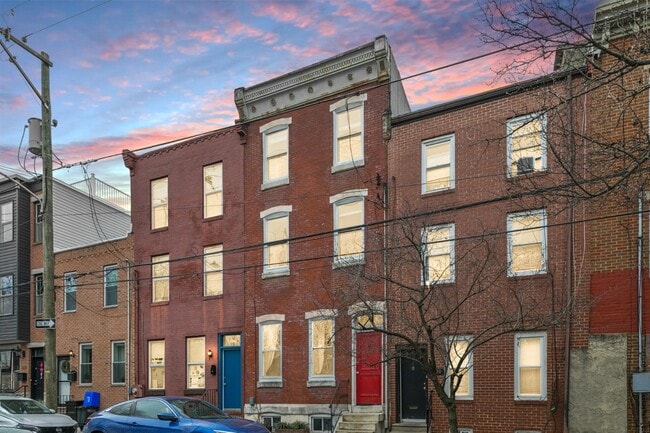 Building Photo - 1228 Catharine St