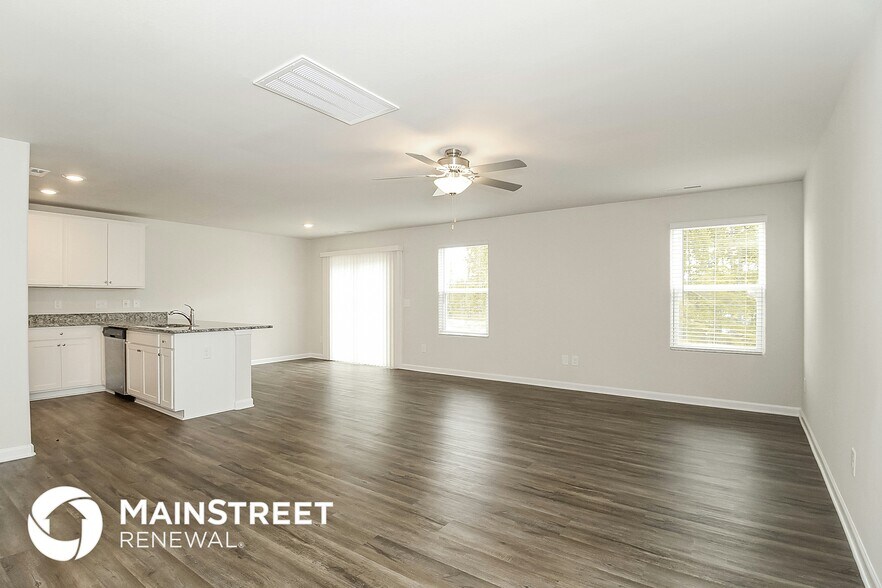 Building Photo - 4055 Meredith Woods Ln