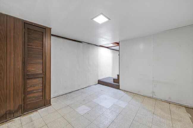 Building Photo - 9014 Ellison Dr