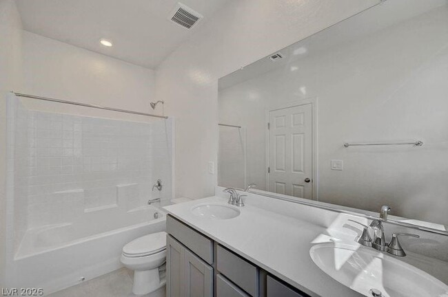Building Photo - 1550 Rock Kestrel St