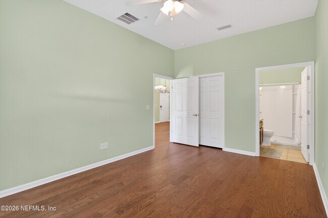 Building Photo - 319 Golden Lake Loop