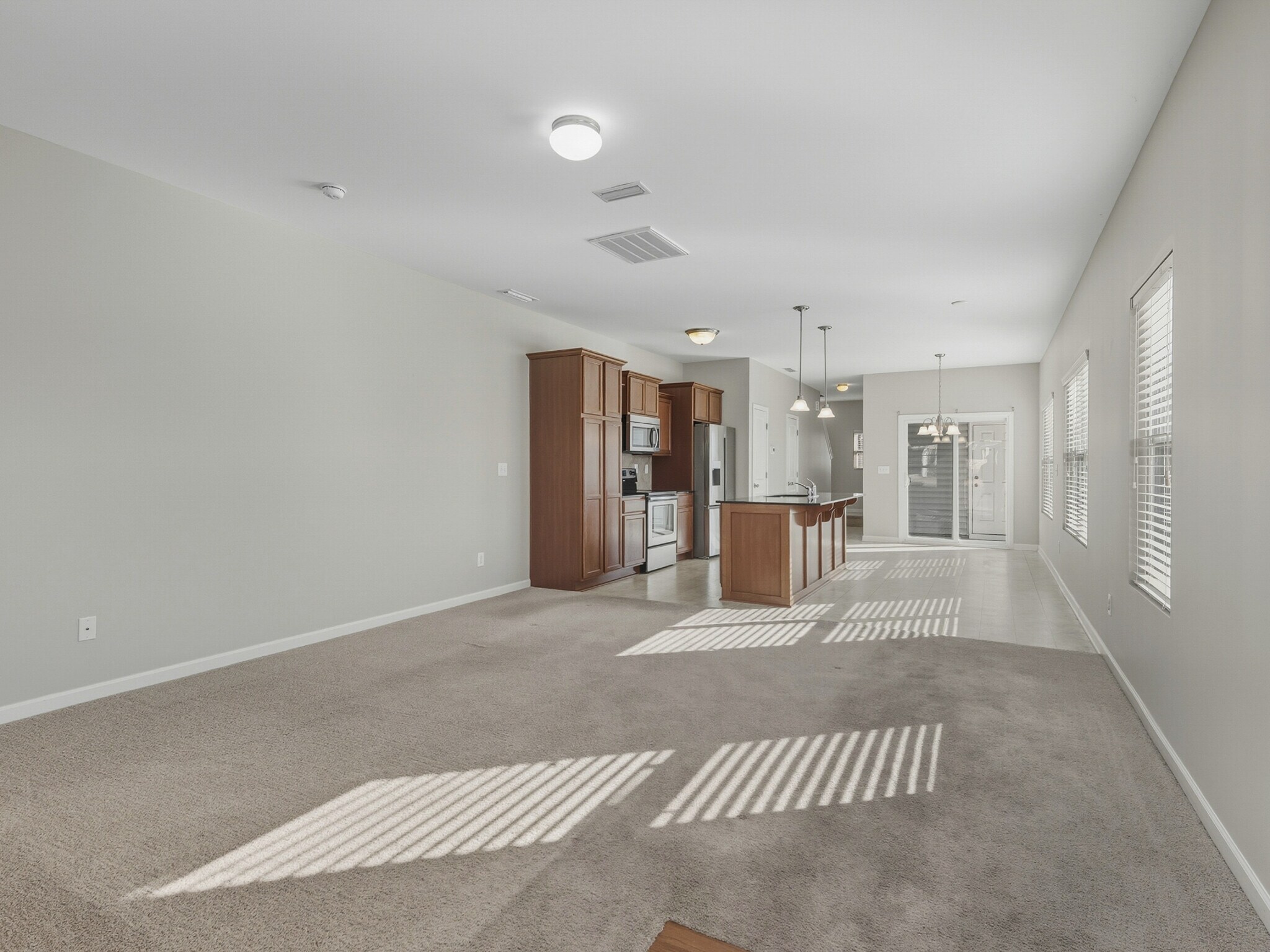 Building Photo - 608 Cahill Ln