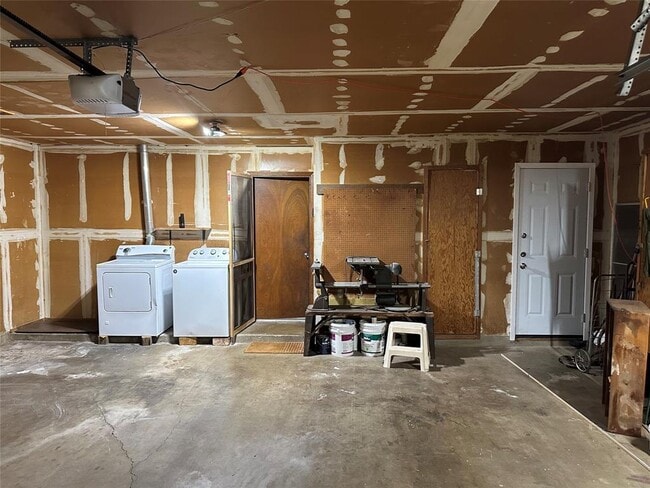 Building Photo - 5504 Chadwyck Dr