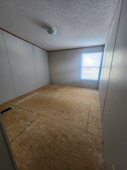 Building Photo - 608 N Billy Bryan St