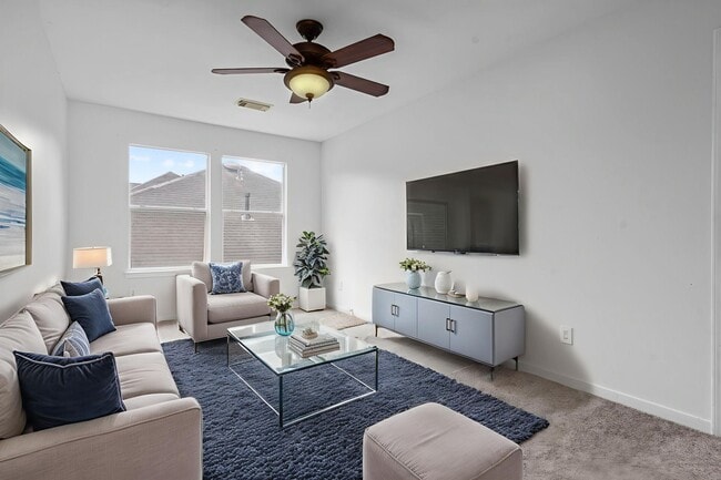 Building Photo - 6914 Grants Hollow Ln