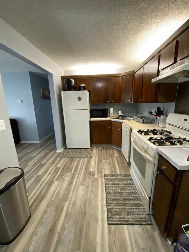 Building Photo - 109 Sussex Pl