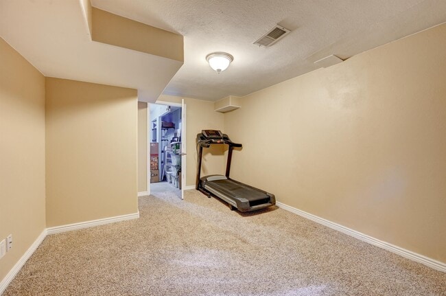 Building Photo - 12737 W Aqueduct Dr