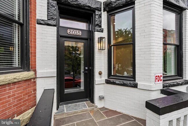 Building Photo - 2015 13th St NW