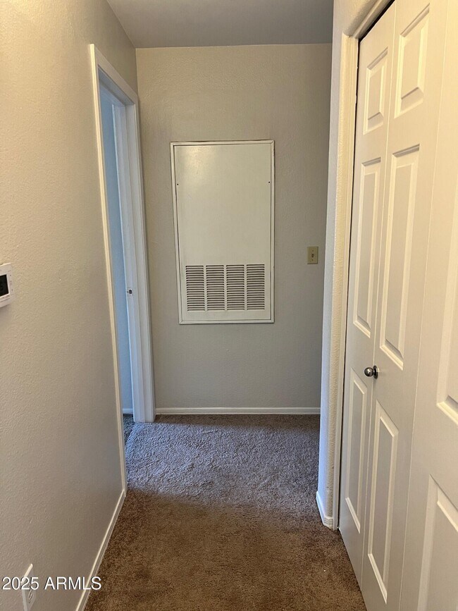 Building Photo - 3830 E Lakewood Pkwy W