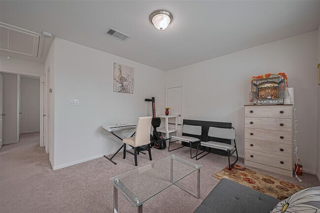 Building Photo - 14214 Singing Oaks Trl
