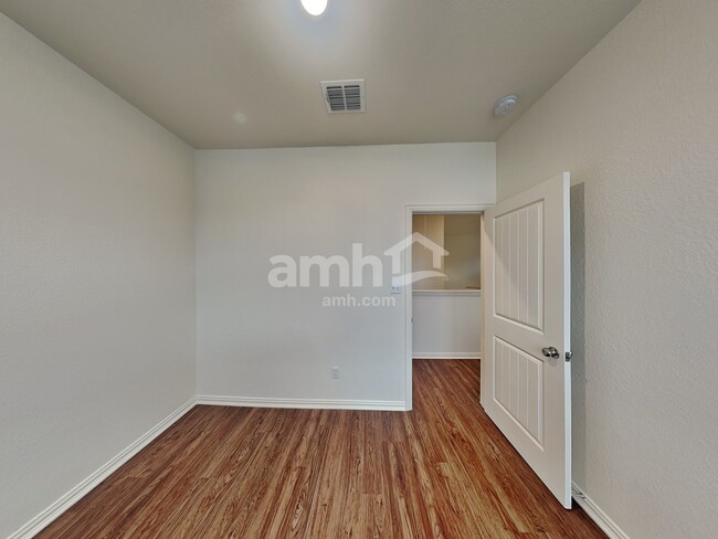 Building Photo - 324 Aspen Waters