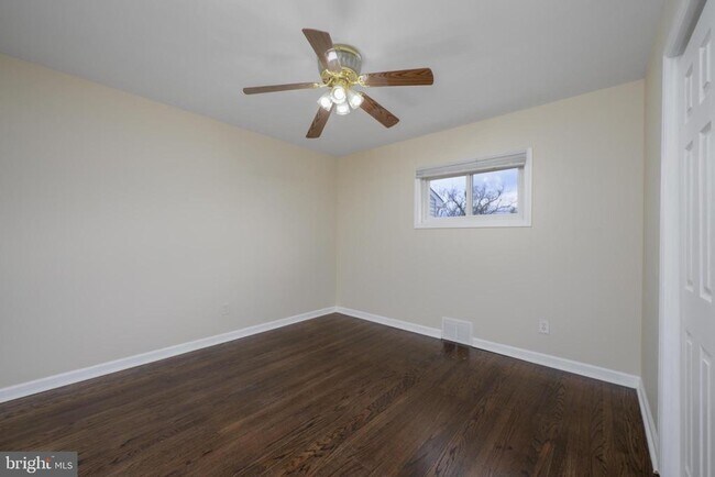 Building Photo - 244 Pomona Ave