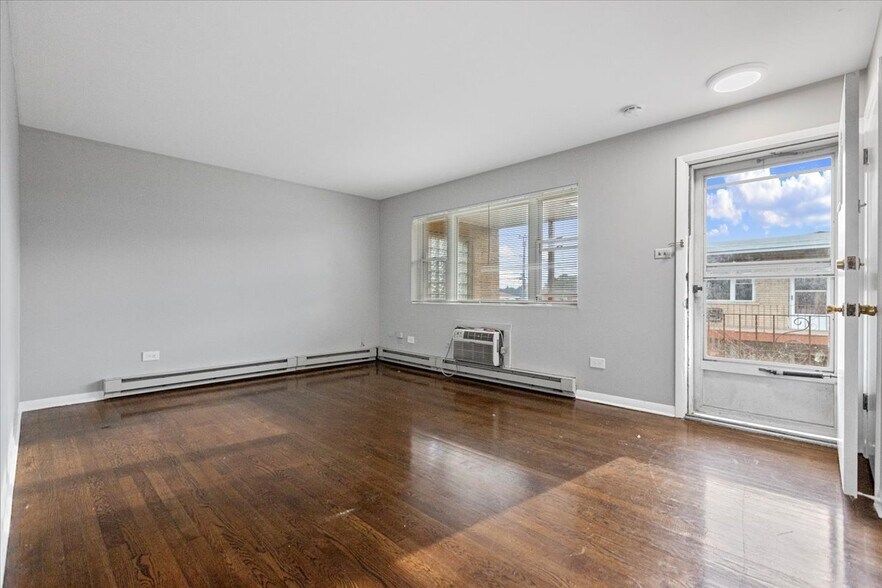 Building Photo - 6212 W 64th Pl