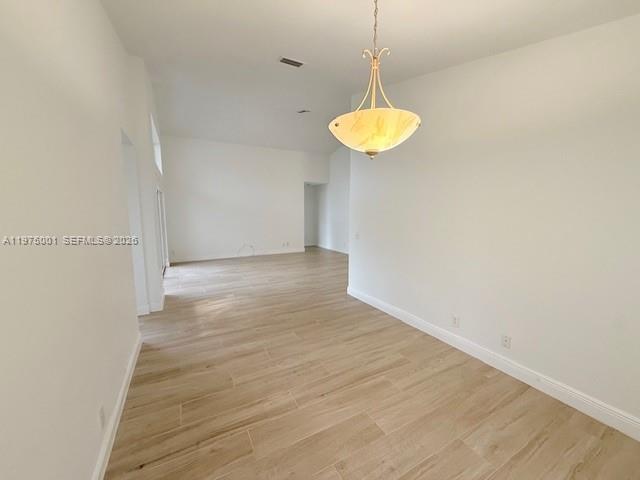 Building Photo - 622 Carrington Ln