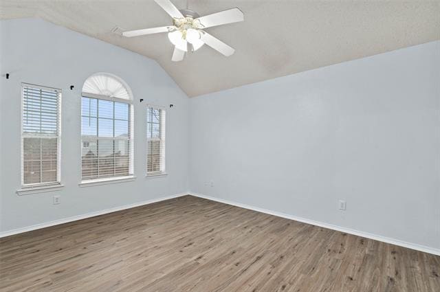 Building Photo - 316 Leameadow Dr