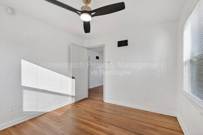 Building Photo - 4707 Roxie St