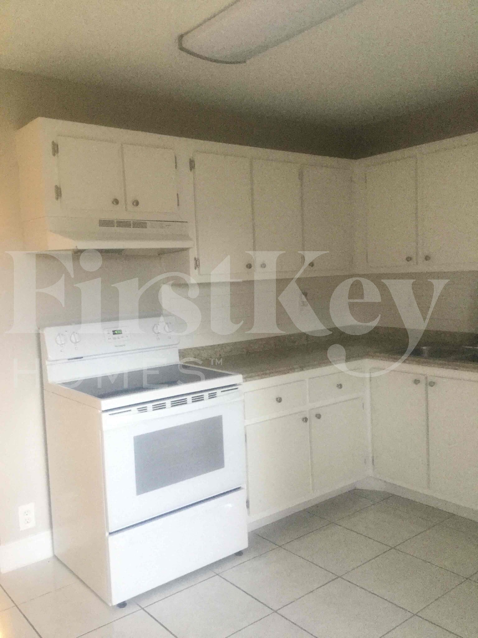 Building Photo - 6129 Moonbeam Dr