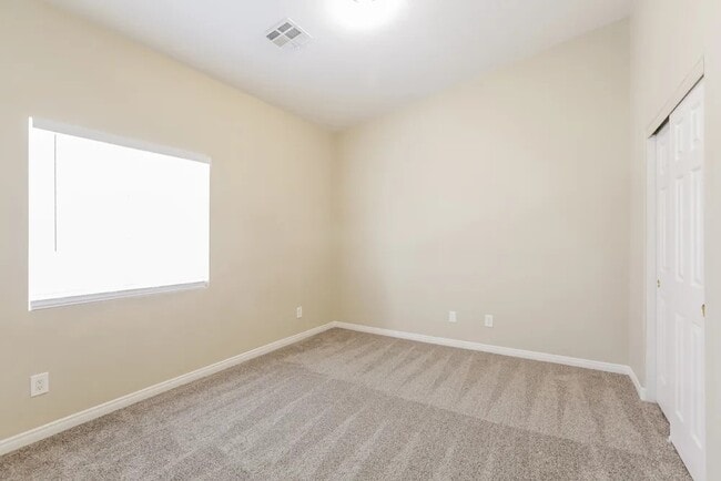 Building Photo - 2126 Paganini Ave