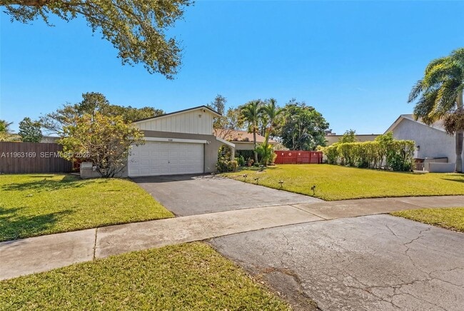 Building Photo - 3802 NW 1st Pl