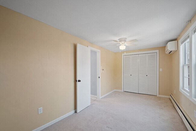 Building Photo - 52 Point Pleasant Rd