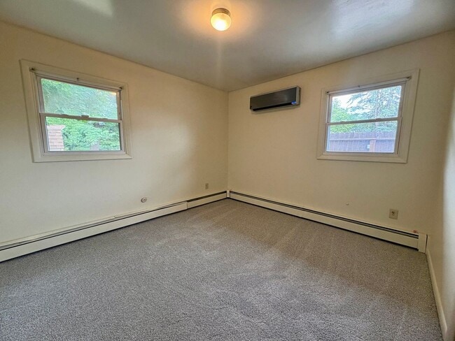 Building Photo - 2 Bedroom 1 Bathroom in Elizabethtown w/La...