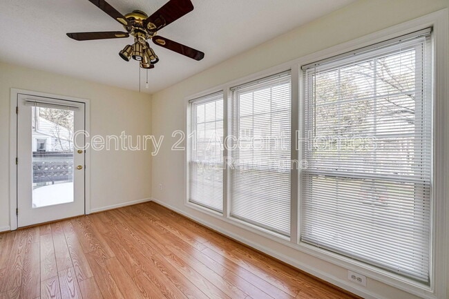 Building Photo - 9941 Oakton Terrace Rd