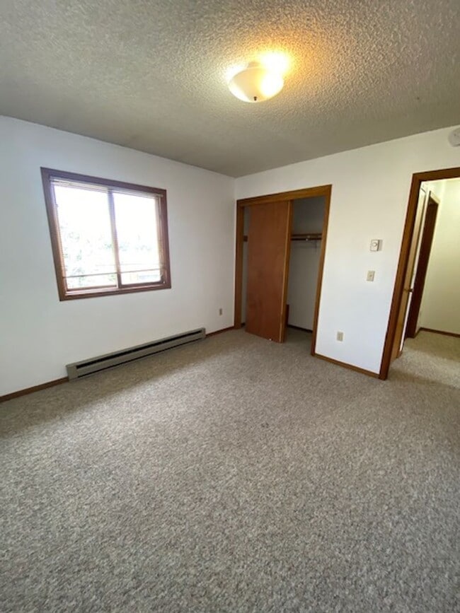 Building Photo - 1603 W Koch St