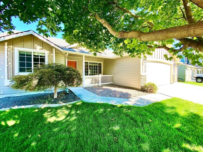 Building Photo - 4 bedroom PLUS office or 5th bedroom in NW Meridian Avail Mid August