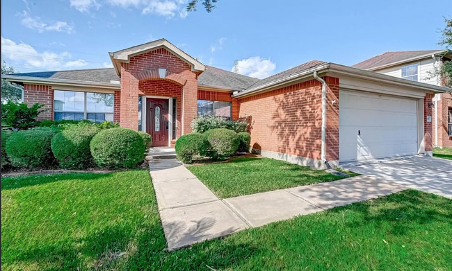 Building Photo - 521 Small Cedar Dr