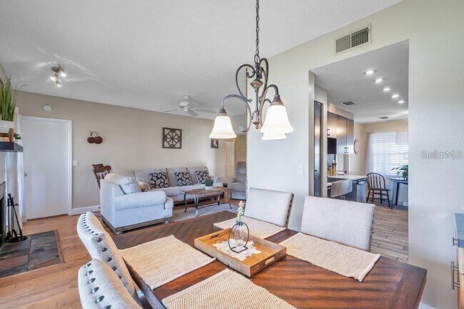 Building Photo - 10811 Indian Hills Ct