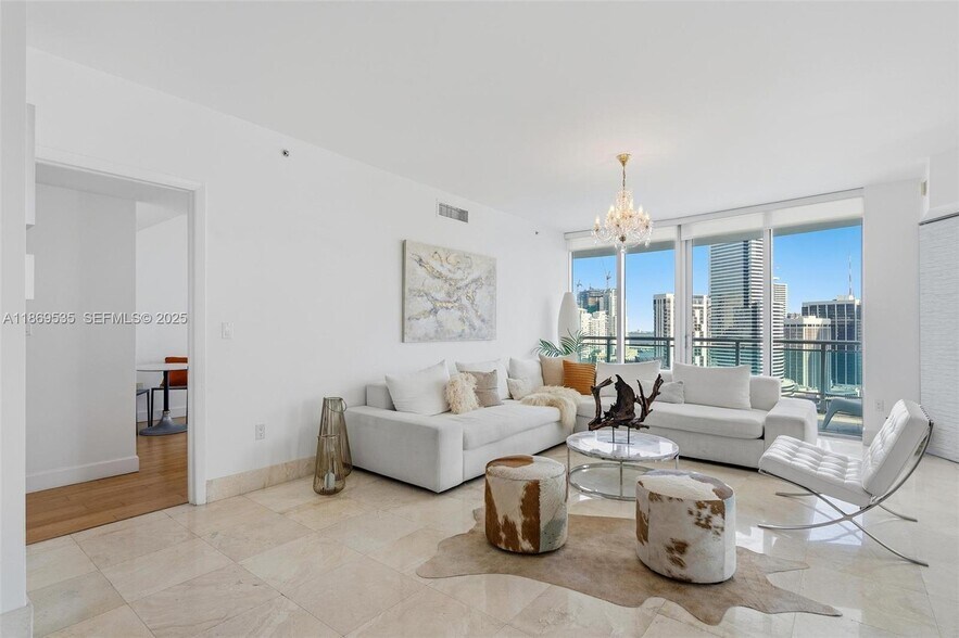 Building Photo - 350 S Miami Ave