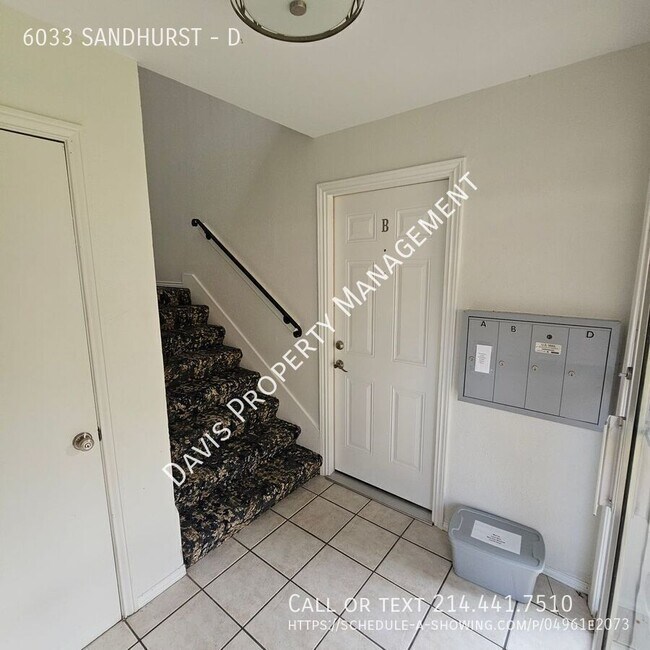 Building Photo - 6033 SANDHURST-D