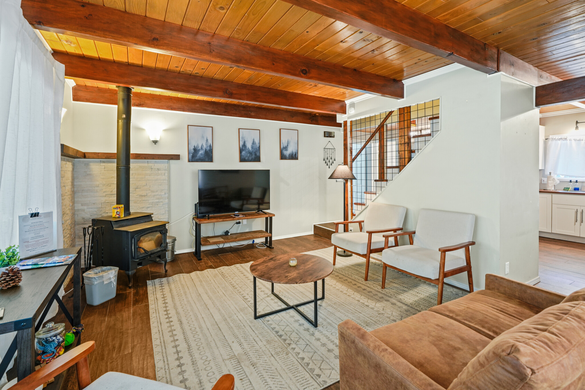 Building Photo - 43032 Sunset Dr