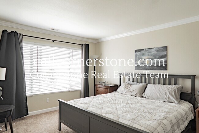 Building Photo - 6441 Cache Dr