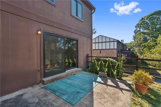 Building Photo - 238 Woodbridge Dr