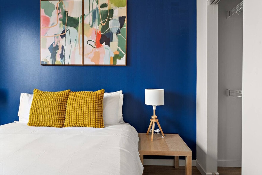 Building Photo - 10 E 18th St