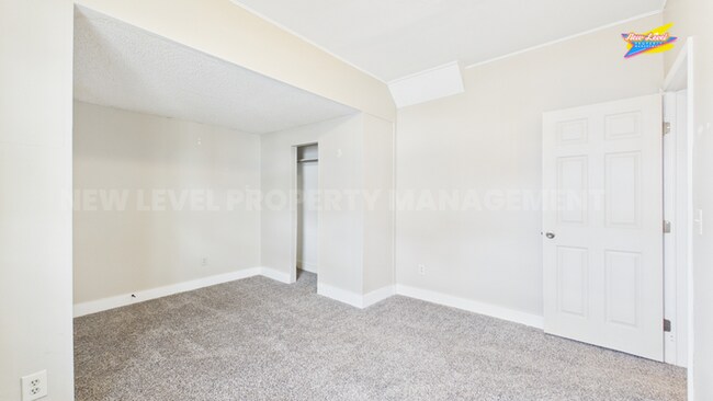 Building Photo - 352 N Holyoke Pl